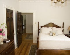 Hotel White Hall Manor (Greencastle, USA)