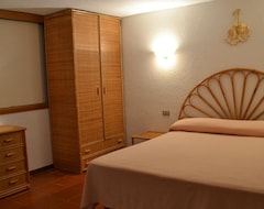 Khách sạn La Corte Smeralda Resort (San Pantaleo, Ý)