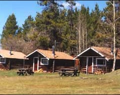 Tüm Ev/Apart Daire Circle H Mountain Lodge (Jesmond, Kanada)