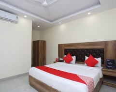 OYO 30462 Hotel Ivy (New Delhi, Indija)