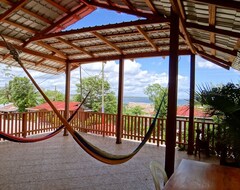 Hotel y Restaurante Las Gardenias (El Remate, Guatemala)