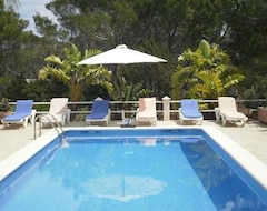 Cala Llenya Resort Ibiza (Cala Lenya, İspanya)