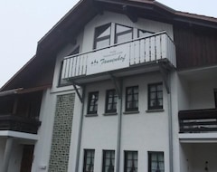Khách sạn Hotel Tannenhof (Bad Wünnenberg, Đức)