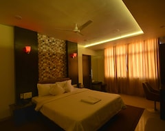Khách sạn The Sensation (Indore, Ấn Độ)