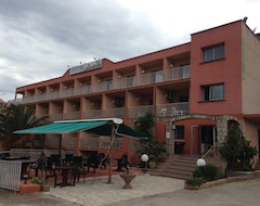 Hotel Hibiscus (Propriano, France)