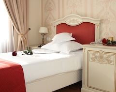 Hotelli Grand Astoria (Oradea, Romania)