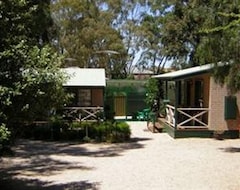 Bed & Breakfast Barossa Country Cottages (Lyndoch, Australija)