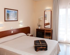 Khách sạn Hotel Guitart Rosa - Adults Only (Lloret de Mar, Tây Ban Nha)