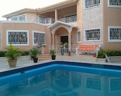 Khách sạn Hibiscus Guest House (Port au Prince, Haiti)