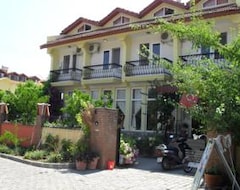 Khách sạn Junior Ozalp (Dalyan, Thổ Nhĩ Kỳ)