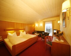 Khách sạn Hotel Resch (Kitzbuehel, Áo)