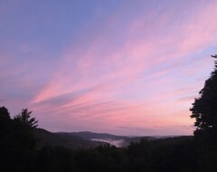 Toàn bộ căn nhà/căn hộ Beautiful Vermont Mountain Retreat (Fairlee, Hoa Kỳ)