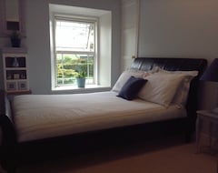 Bed & Breakfast The Lake House (Cootehill, Irska)