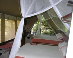 Khách sạn Olonana Camp (Mandera, Kenya)
