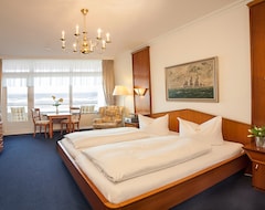 Khách sạn Strandhotel Monbijou GmbH (Westerland, Đức)