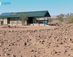 Koko talo/asunto Palmwag Camping2go (Kamanjab, Namibia)