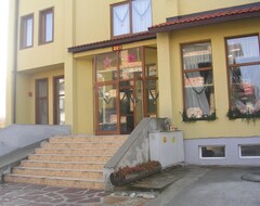 Khách sạn Sasha (Bansko, Bun-ga-ri)