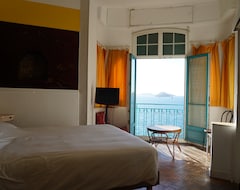 Khách sạn Hotel Peron (Marseille, Pháp)