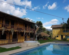 Albergue Hosteria Colibri Aeropuerto (Quito, Ecuador)