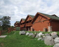 Hotel Oveson's Pelican Lake Resort and Inn (Orr, USA)