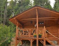 Toàn bộ căn nhà/căn hộ Log Cabin Accommodation Sun Peaks/heffley Lake (Sun Peaks, Canada)