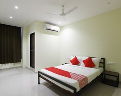 Hotel Oyo Flagship 36956 Aagam Square (Surat, India)