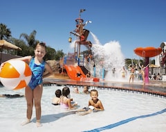 Howard Johnson Anaheim Hotel and Water Playground (Anaheim, USA)