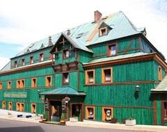 Hotel Zelený Dům (Boži Dar, Češka Republika)