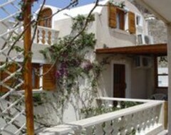 Hotel Villa Dimitris (Perissa, Greece)