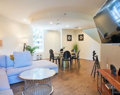 Hotel Waterfront Town House By The Harbor, Venice Beach (Marina Del Rey, USA)