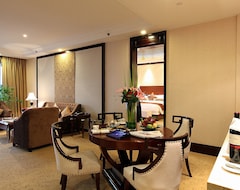 Khách sạn Howard Johnson Jingsi Garden Resort (Wujiang, Trung Quốc)