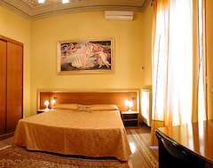 Otel La Luna guesthouse (Floransa, İtalya)