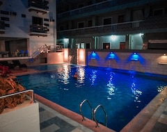 Khách sạn The Mang-Yan Grand Hotel Powered By Cocotel (Puerto Galera, Philippines)