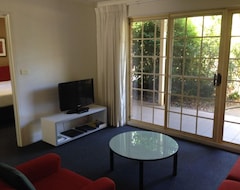 Medina Serviced Apartments Canberra (Griffith, Australia)