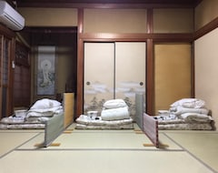 Pensión Guesthouse Fujitatami (Osaka, Japón)