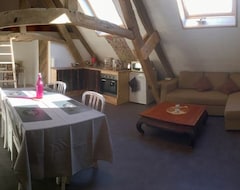 Koko talo/asunto Charming Studio By The Sea (Luc-sur-Mer, Ranska)