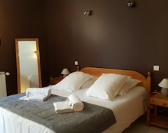 Hotelli L'Oustau de la Font (Reilhanette, Ranska)