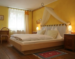 Hotel B&B Goldener Löwe (Sterzing, Italija)