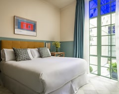 Hotel BYPILLOW Abril (Seville, Spain)