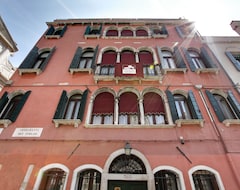 Hotel Palazzo Schiavoni (Venice, Italy)