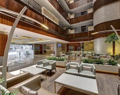 Lotus Retreat Hotel (Dubái, Emiratos Árabes Unidos)