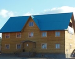 Entire House / Apartment Zvezda Kochevnika (Khuzhir, Russia)