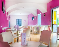 Khách sạn Purple (Sant'Agnello di Sorrento, Ý)
