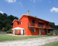 Khách sạn Guest  House  Il Leone (Viterbo, Ý)