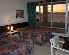 Hotel Playa de Santiago (Manzanillo, Mexico)