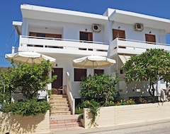 Apart Otel Anchris (Paleochora, Yunanistan)