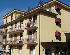Khách sạn Atene (Lido di Jesolo, Ý)
