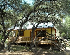 Casa rural The Stars At Night Are Big And Bright At Four Frio Sisters Cabin! (Leakey, EE. UU.)