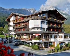 Khách sạn Garni Hotel Das Alpin (Scheffau, Áo)