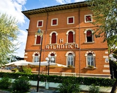 Hotel Atlantica (Cesenatico, Italija)
